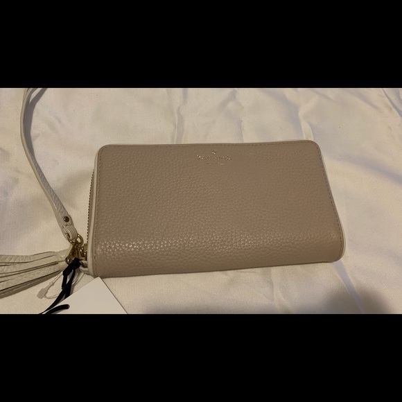 Bags and wallets - Picture 6 of 16